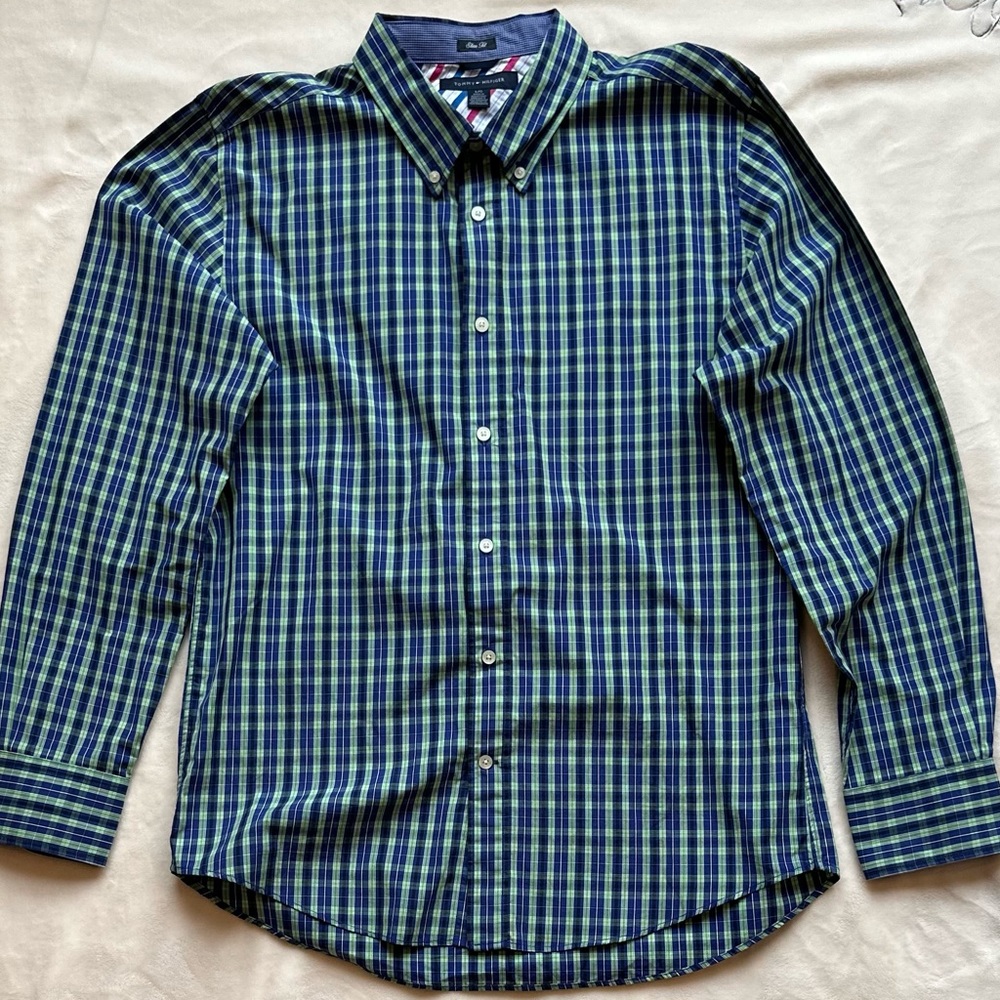 Men’s Tommy Hilfiger Button Down (Large). Blue, green, and black Plaid.